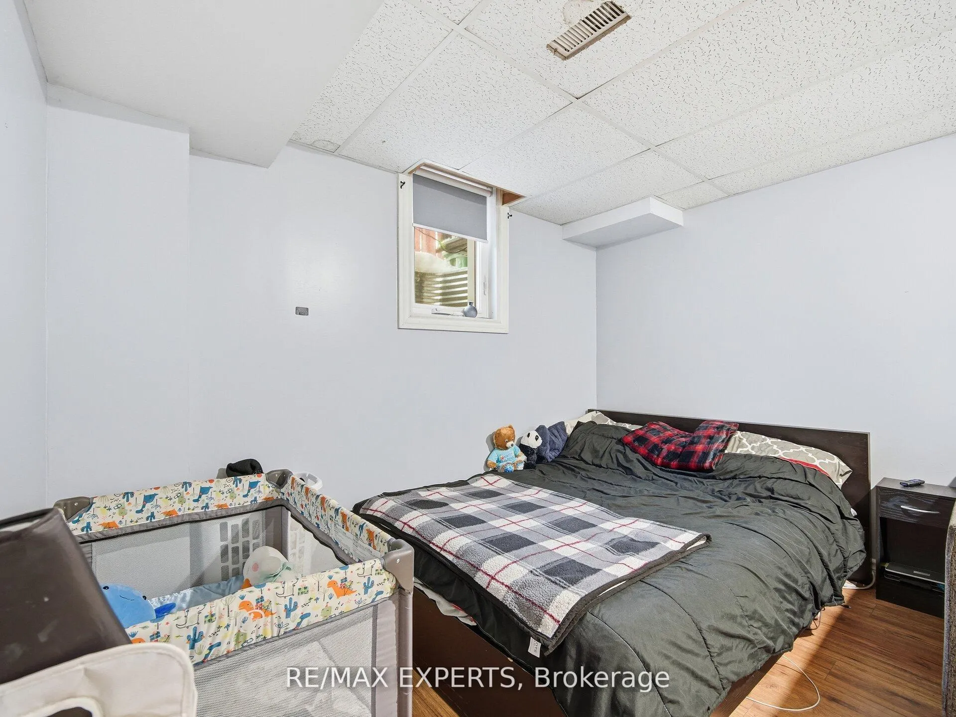 Photo 44 of 70 Twin Pines Crescent, Brampton, Northwest Sandalwood Parkway — HOMEH