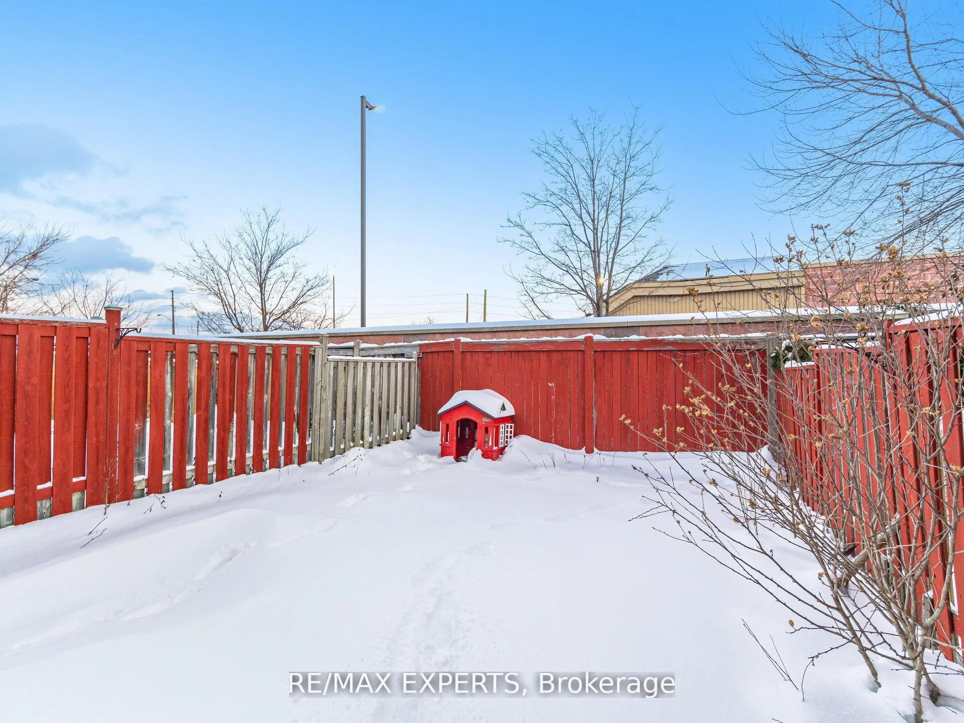 Photo 50 of 70 Twin Pines Crescent, Brampton, Northwest Sandalwood Parkway — HOMEH