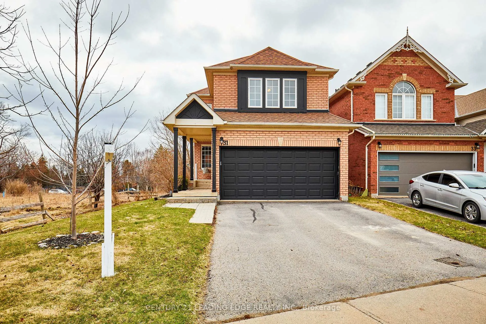 Photo 1 of 31 Aster Crescent, Whitby, Brooklin — HOMEH