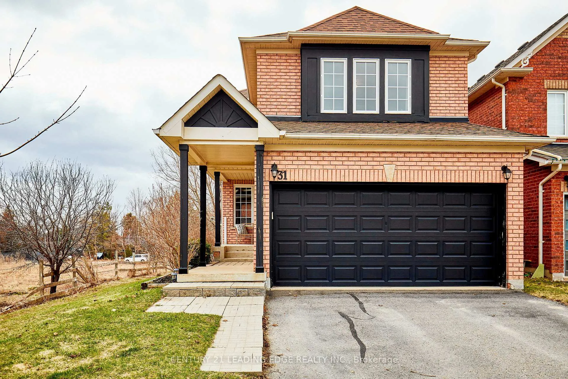 Photo 2 of 31 Aster Crescent, Whitby, Brooklin — HOMEH