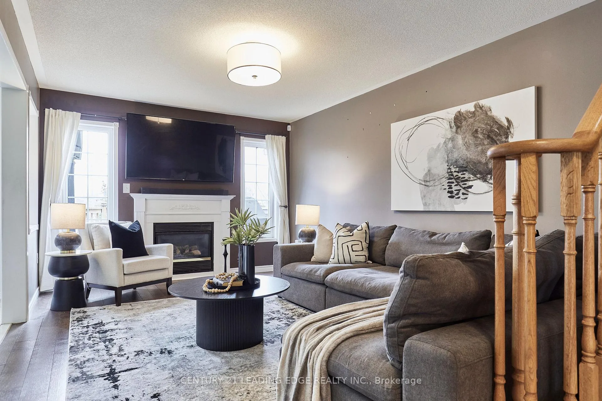 Photo 11 of 31 Aster Crescent, Whitby, Brooklin — HOMEH
