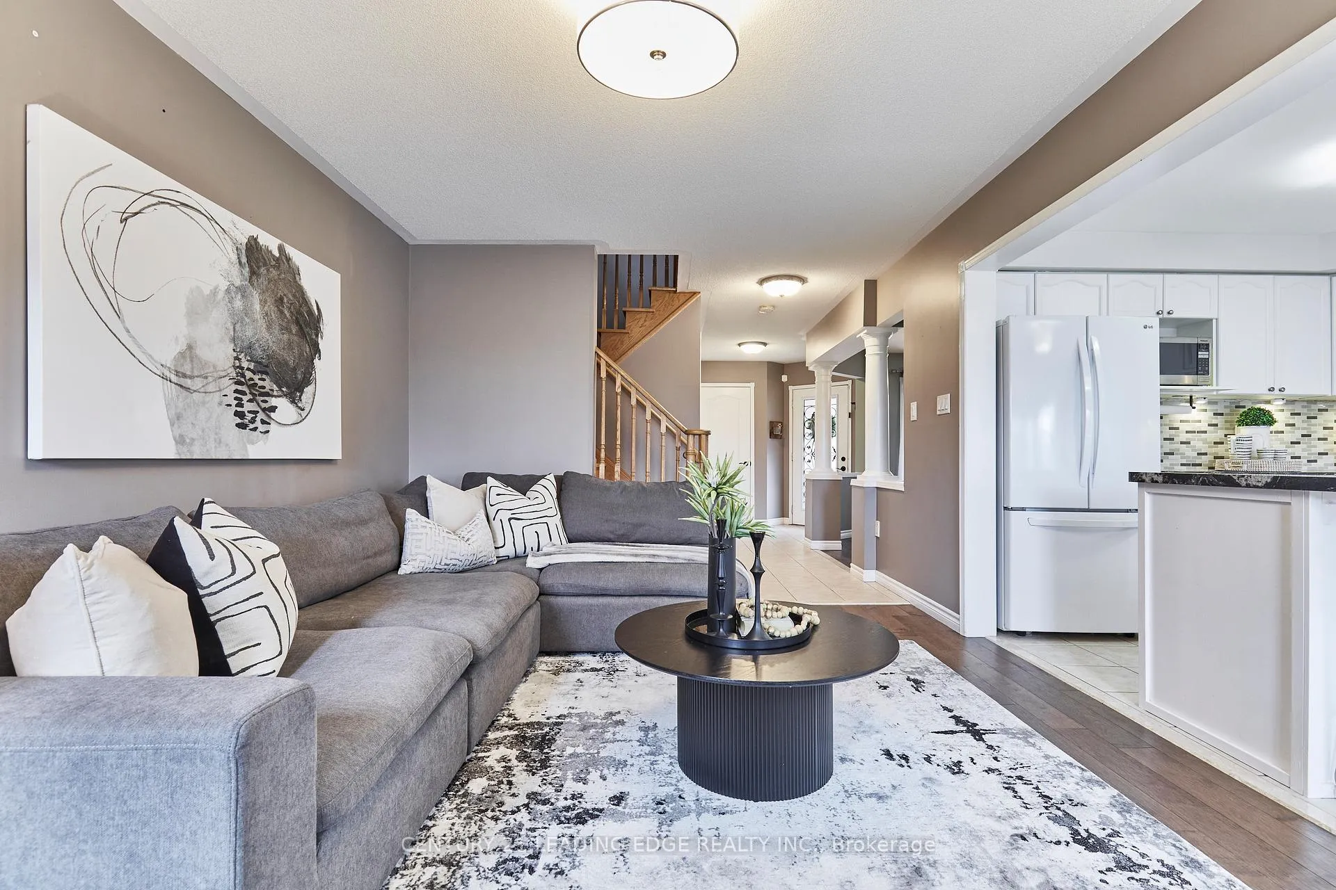 Photo 14 of 31 Aster Crescent, Whitby, Brooklin — HOMEH