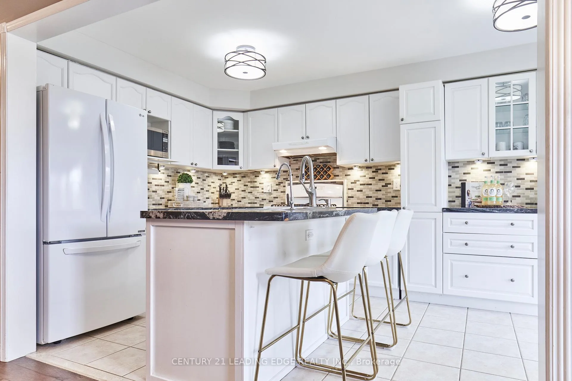 Photo 15 of 31 Aster Crescent, Whitby, Brooklin — HOMEH