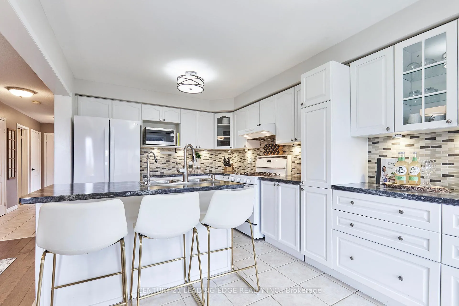 Photo 16 of 31 Aster Crescent, Whitby, Brooklin — HOMEH