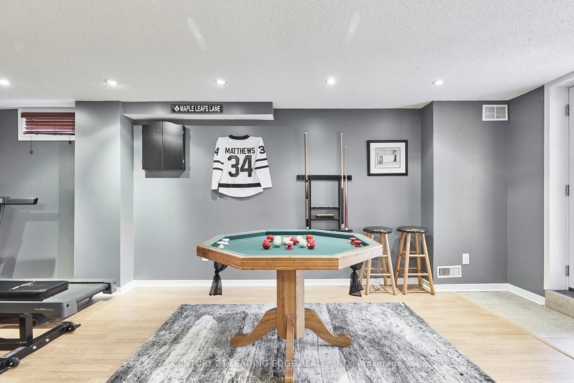 Photo 33 of 31 Aster Crescent, Whitby, Brooklin — HOMEH