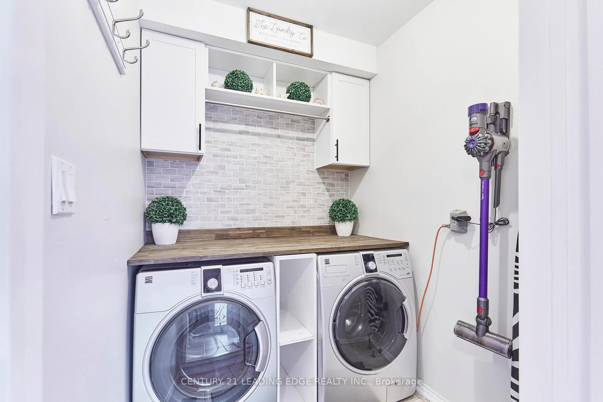 Photo 36 of 31 Aster Crescent, Whitby, Brooklin — HOMEH