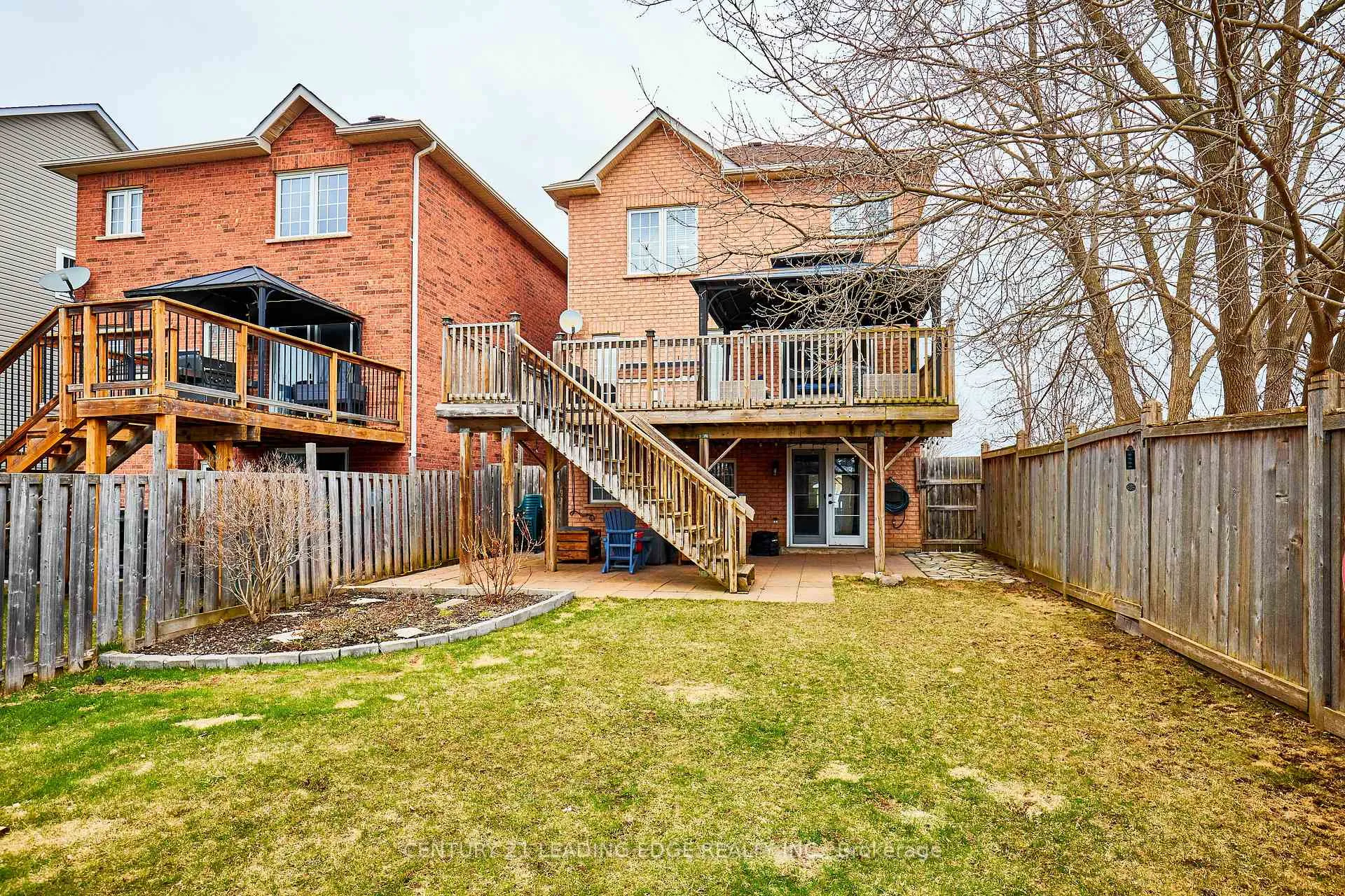 Photo 38 of 31 Aster Crescent, Whitby, Brooklin — HOMEH