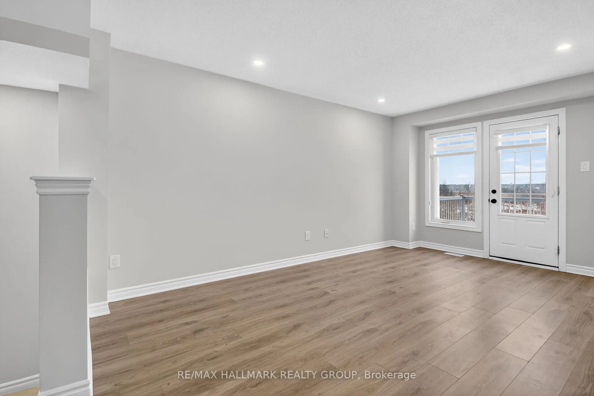 Photo 6 of 232 Clintonia Street, Ottawa, Kanata - Emerald Meadows/Trailwest — HOMEH