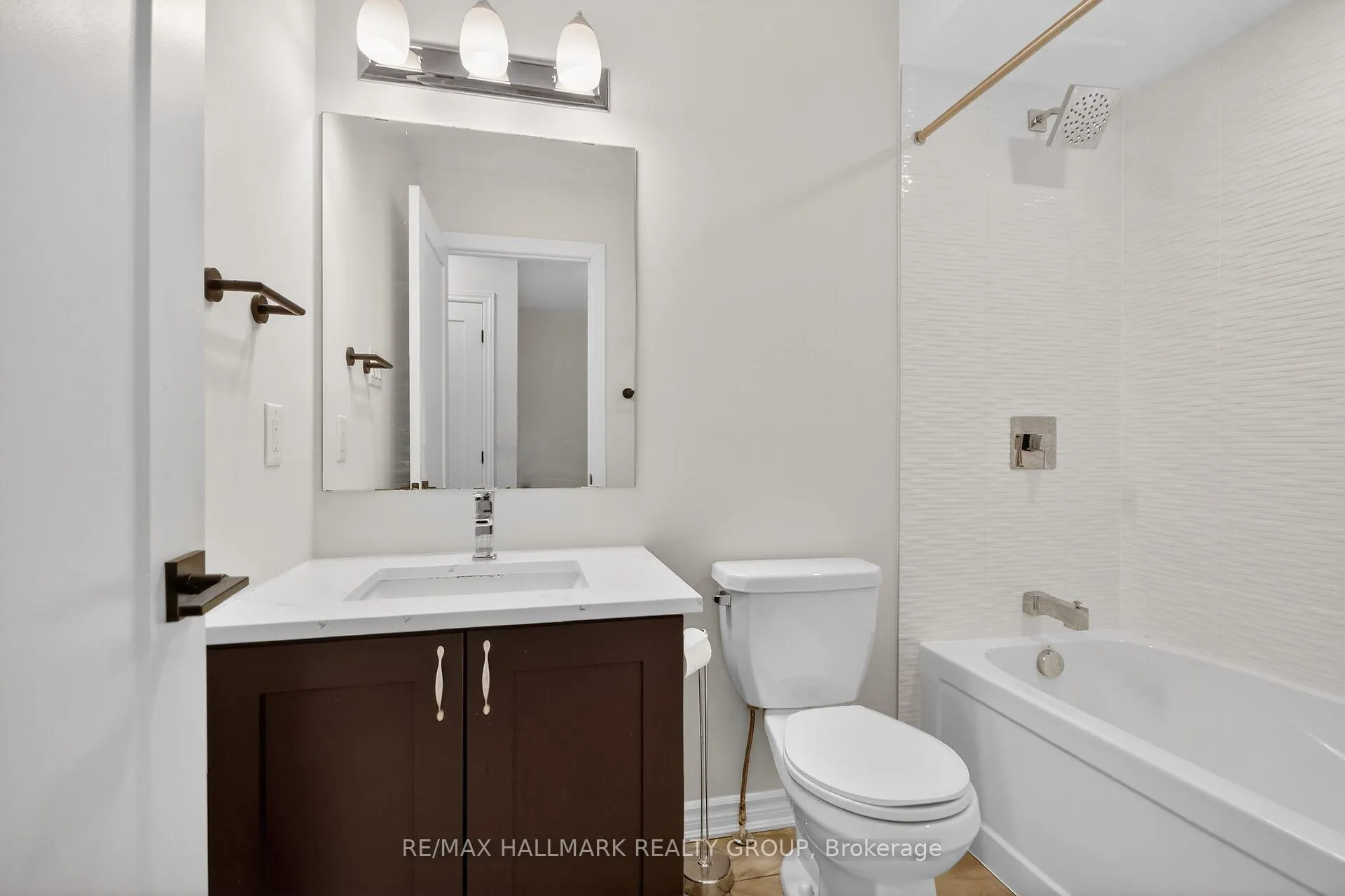 Photo 34 of 232 Clintonia Street, Ottawa, Kanata - Emerald Meadows/Trailwest — HOMEH