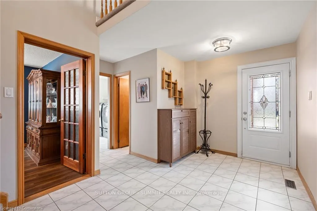 Photo 4 of 19 Berwick Avenue, Brampton, Heart Lake West — HOMEH