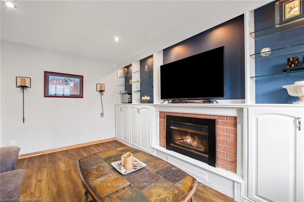 Photo 8 of 19 Berwick Avenue, Brampton, Heart Lake West — HOMEH