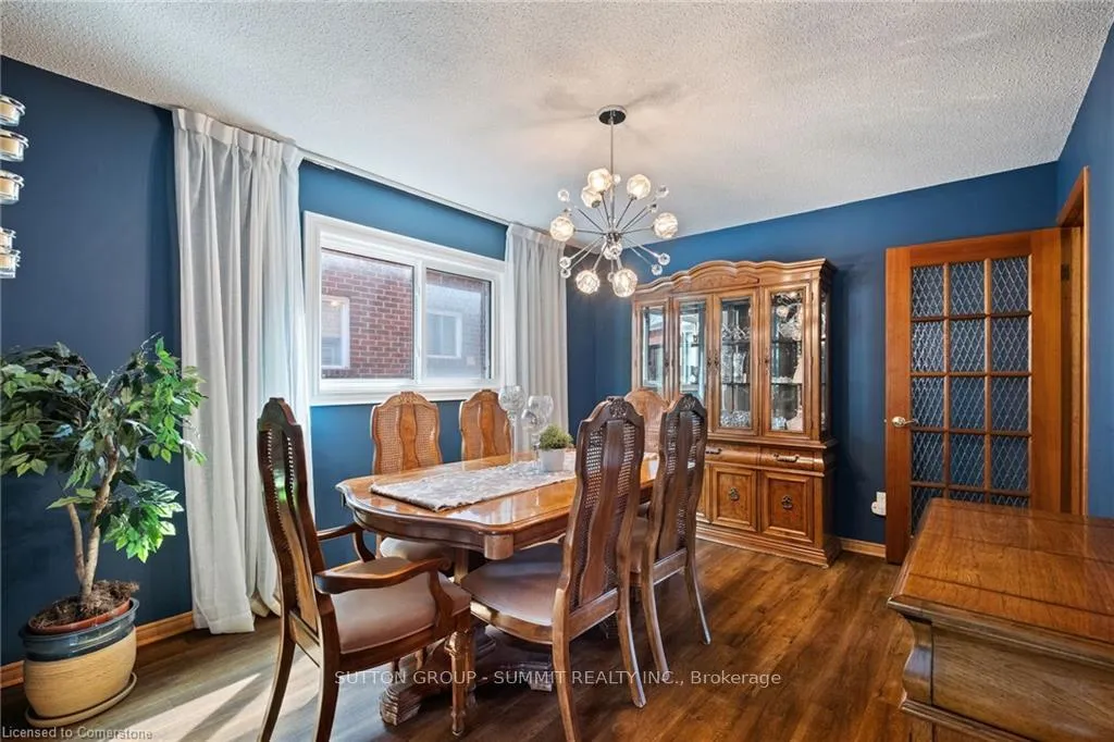 Photo 13 of 19 Berwick Avenue, Brampton, Heart Lake West — HOMEH
