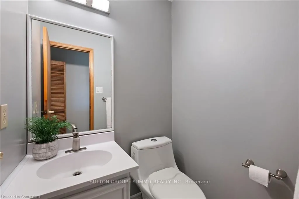 Photo 15 of 19 Berwick Avenue, Brampton, Heart Lake West — HOMEH