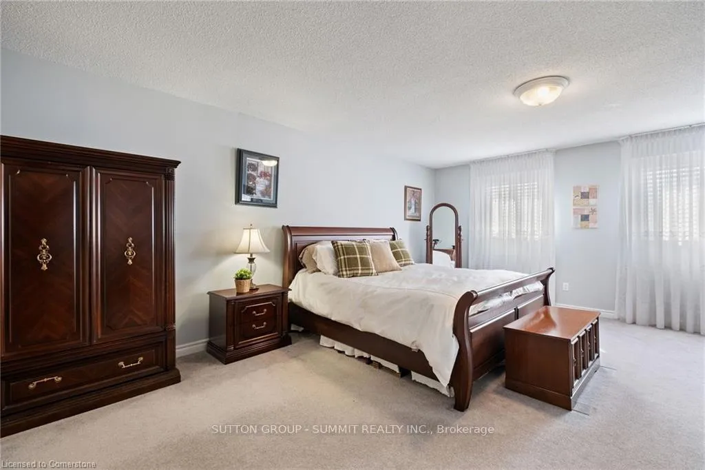 Photo 17 of 19 Berwick Avenue, Brampton, Heart Lake West — HOMEH