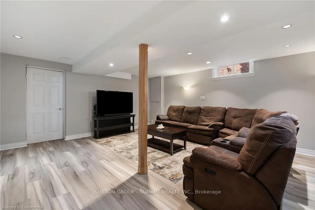 Photo 28 of 19 Berwick Avenue, Brampton, Heart Lake West — HOMEH