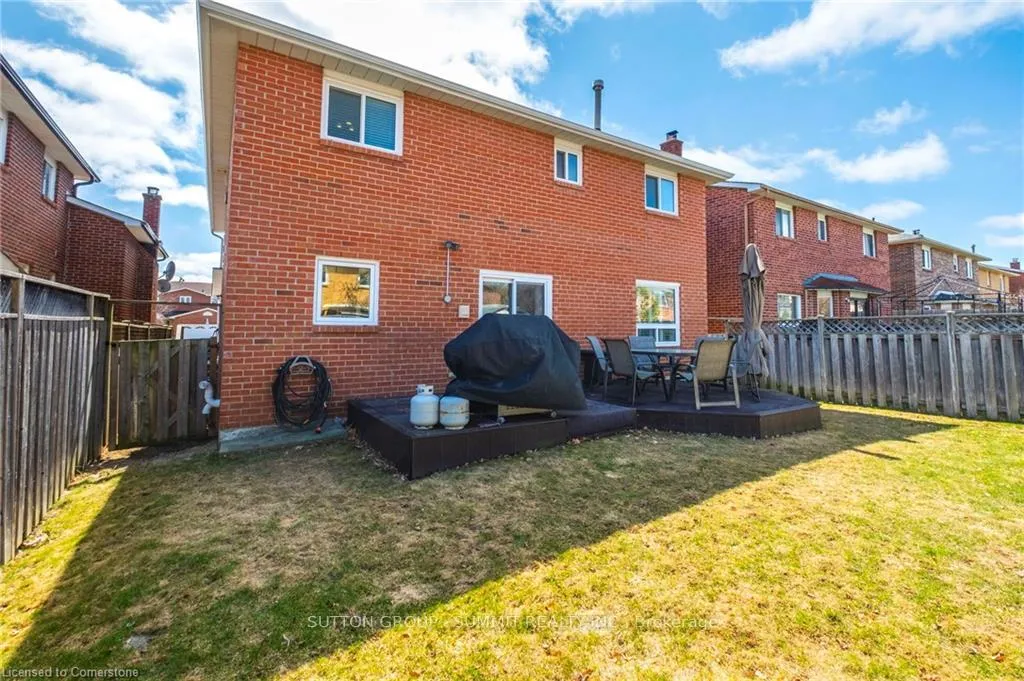 Photo 35 of 19 Berwick Avenue, Brampton, Heart Lake West — HOMEH