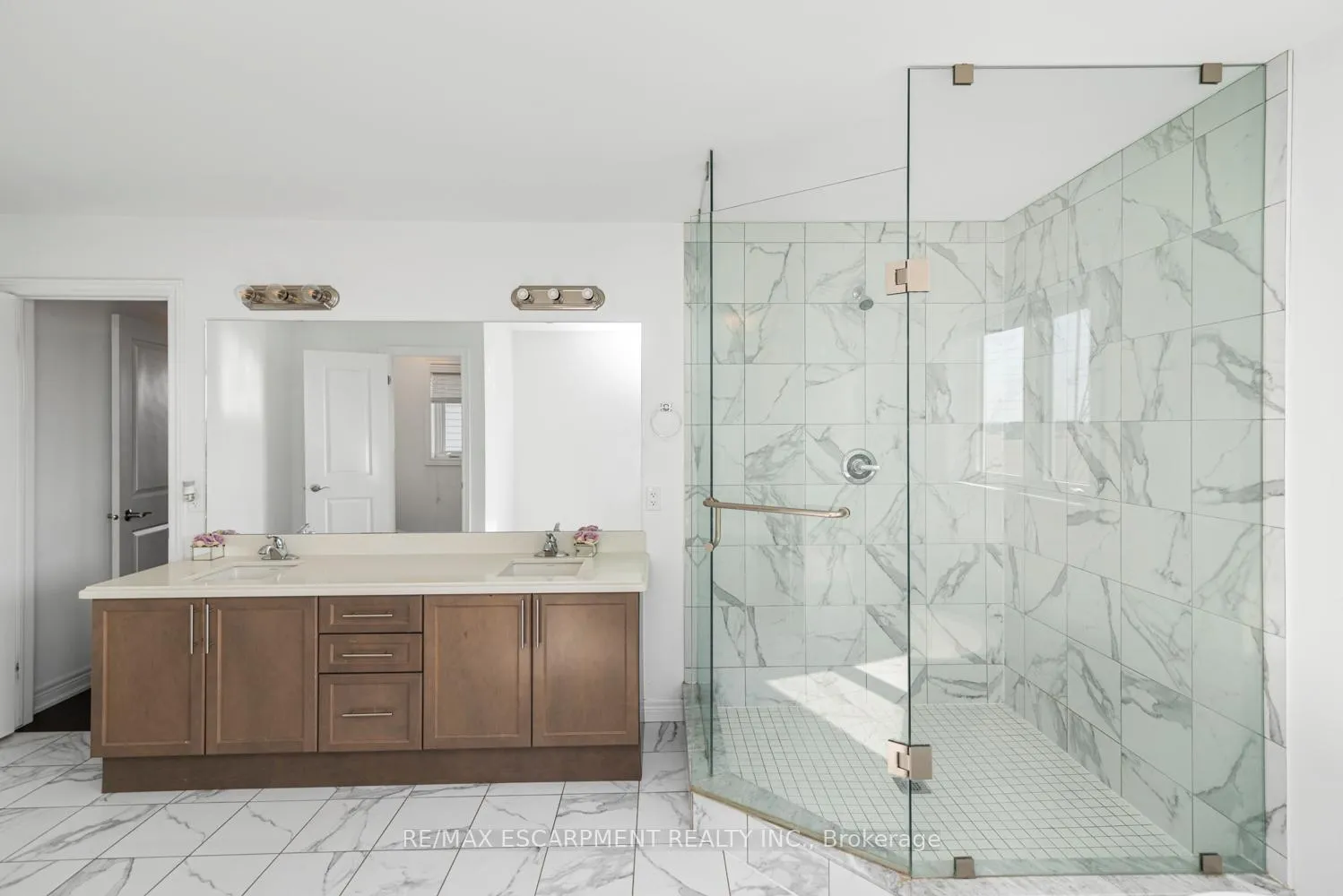 Photo 38 of 4 Dolomiti Court, Hamilton, Stoney Creek — HOMEH