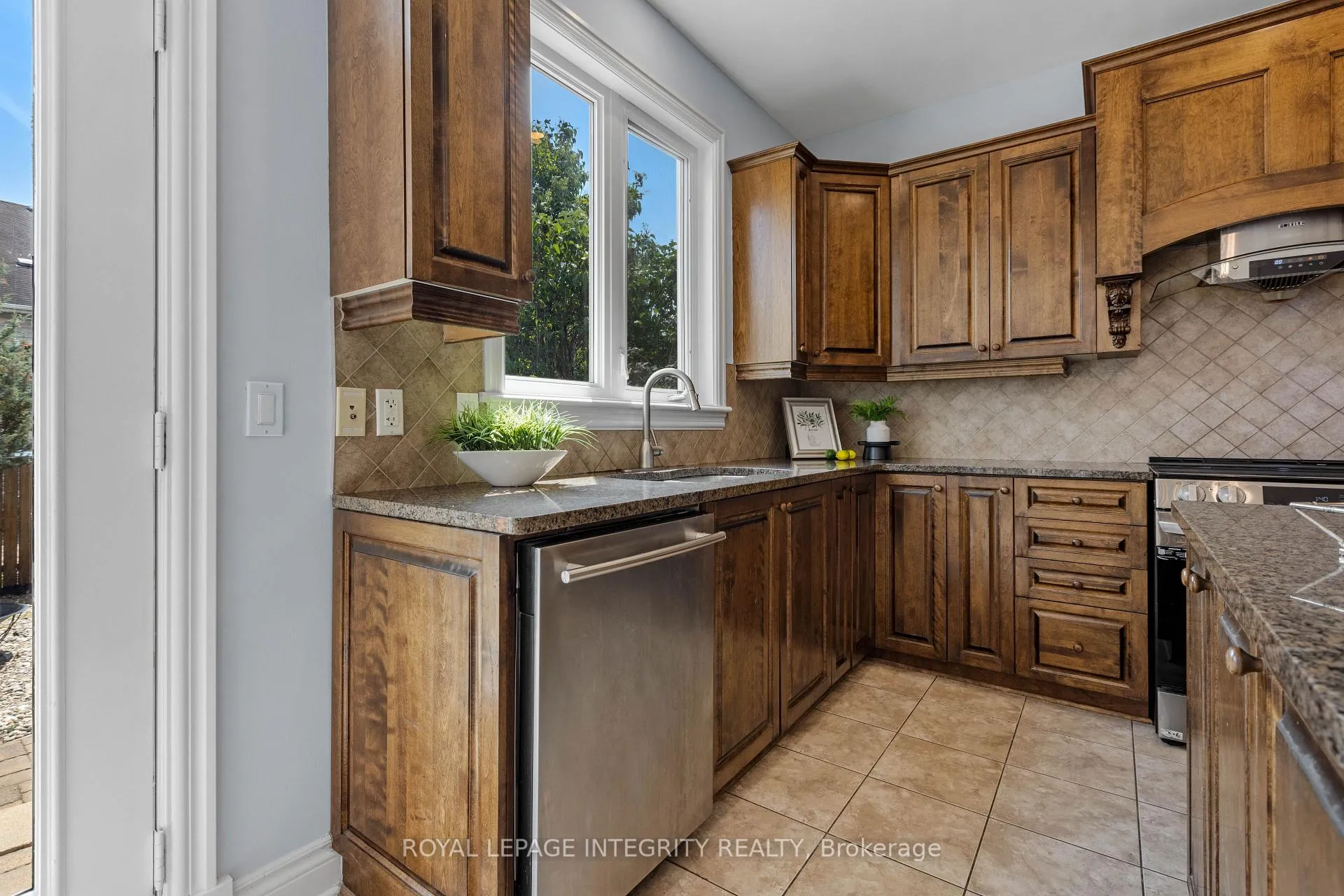 Photo 16 of 87 Rodeo Drive, Ottawa, Barrhaven - Longfields — HOMEH