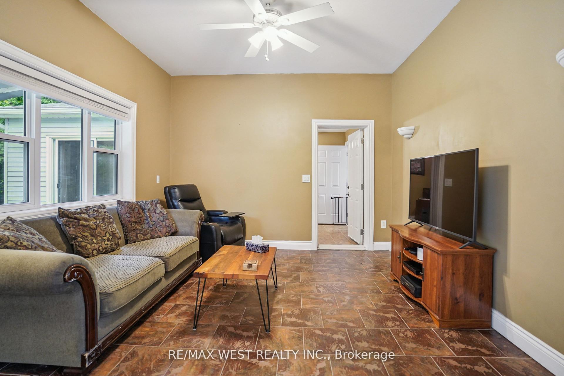 Photo 5 of 1869 Bloor Street, Clarington, Rural Clarington — HOMEH