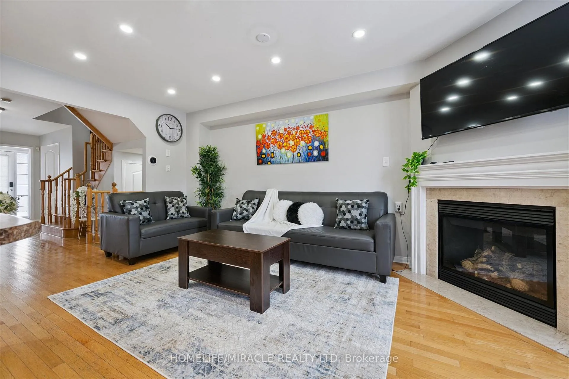 Photo 8 of 78 Snowberry Crescent, Halton Hills, Georgetown — HOMEH