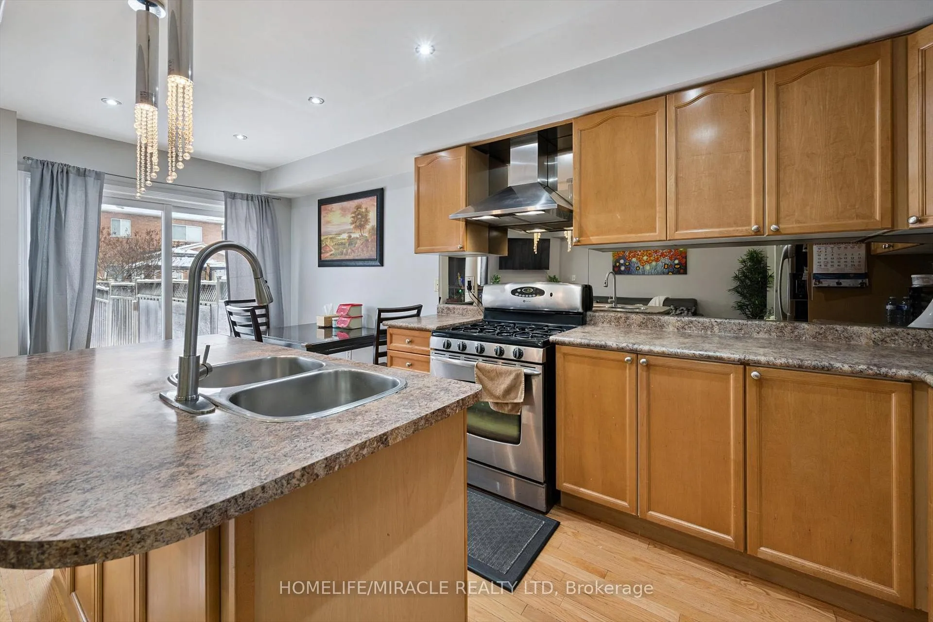 Photo 11 of 78 Snowberry Crescent, Halton Hills, Georgetown — HOMEH