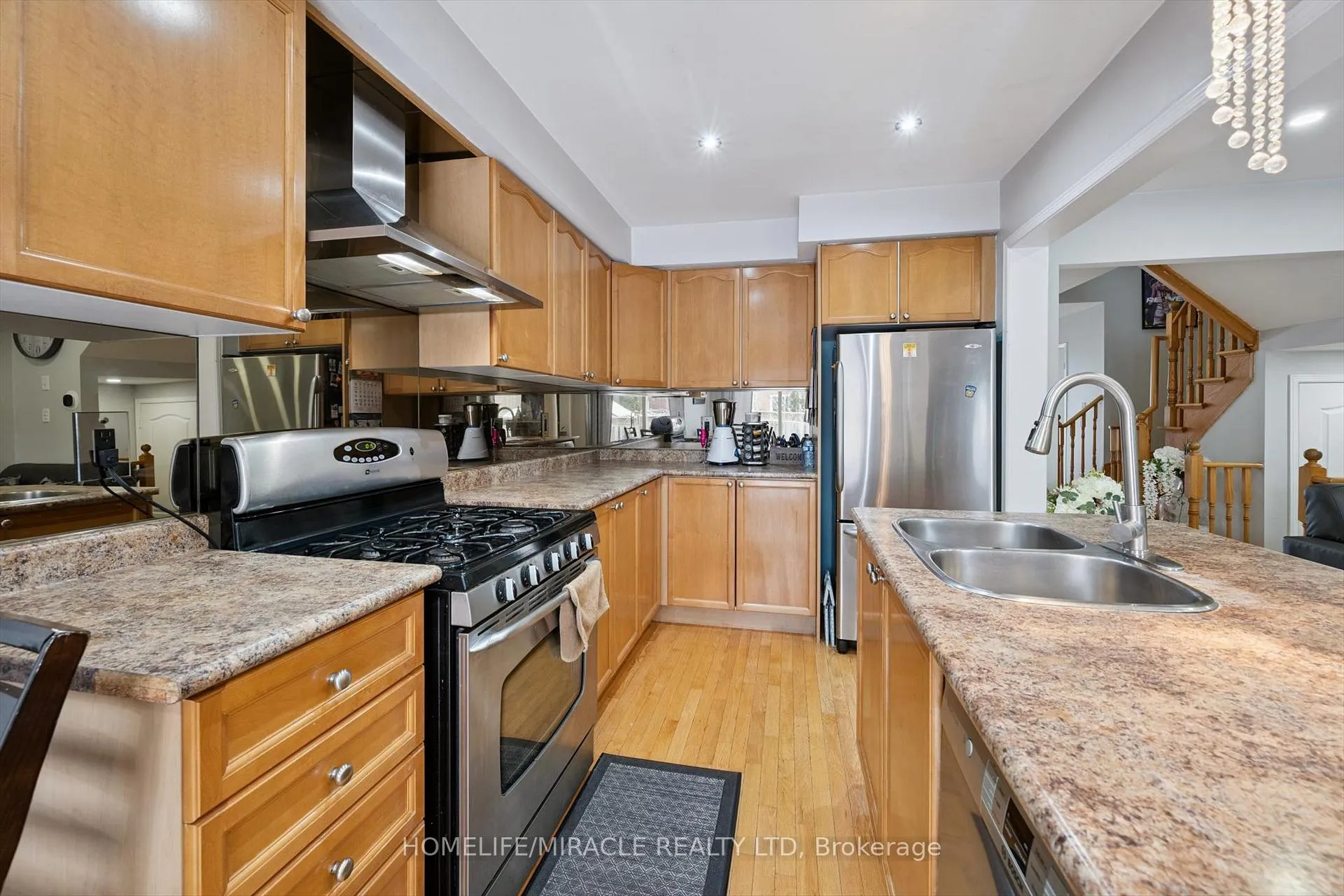 Photo 13 of 78 Snowberry Crescent, Halton Hills, Georgetown — HOMEH