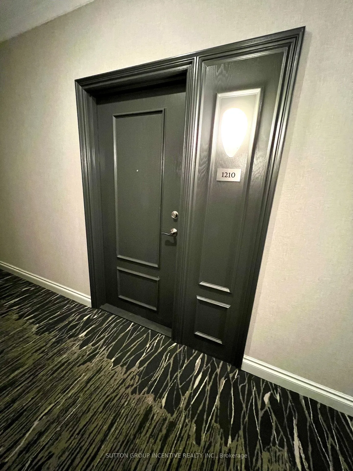 Photo 18 of Unit 1210, 37 Ellen Street, Barrie, City Centre — HOMEH