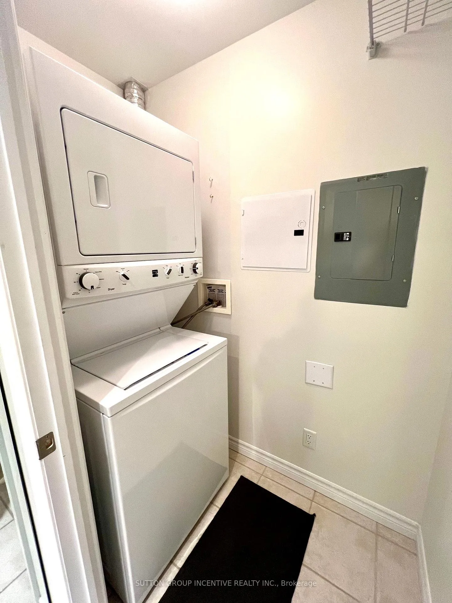 Photo 40 of Unit 1210, 37 Ellen Street, Barrie, City Centre — HOMEH
