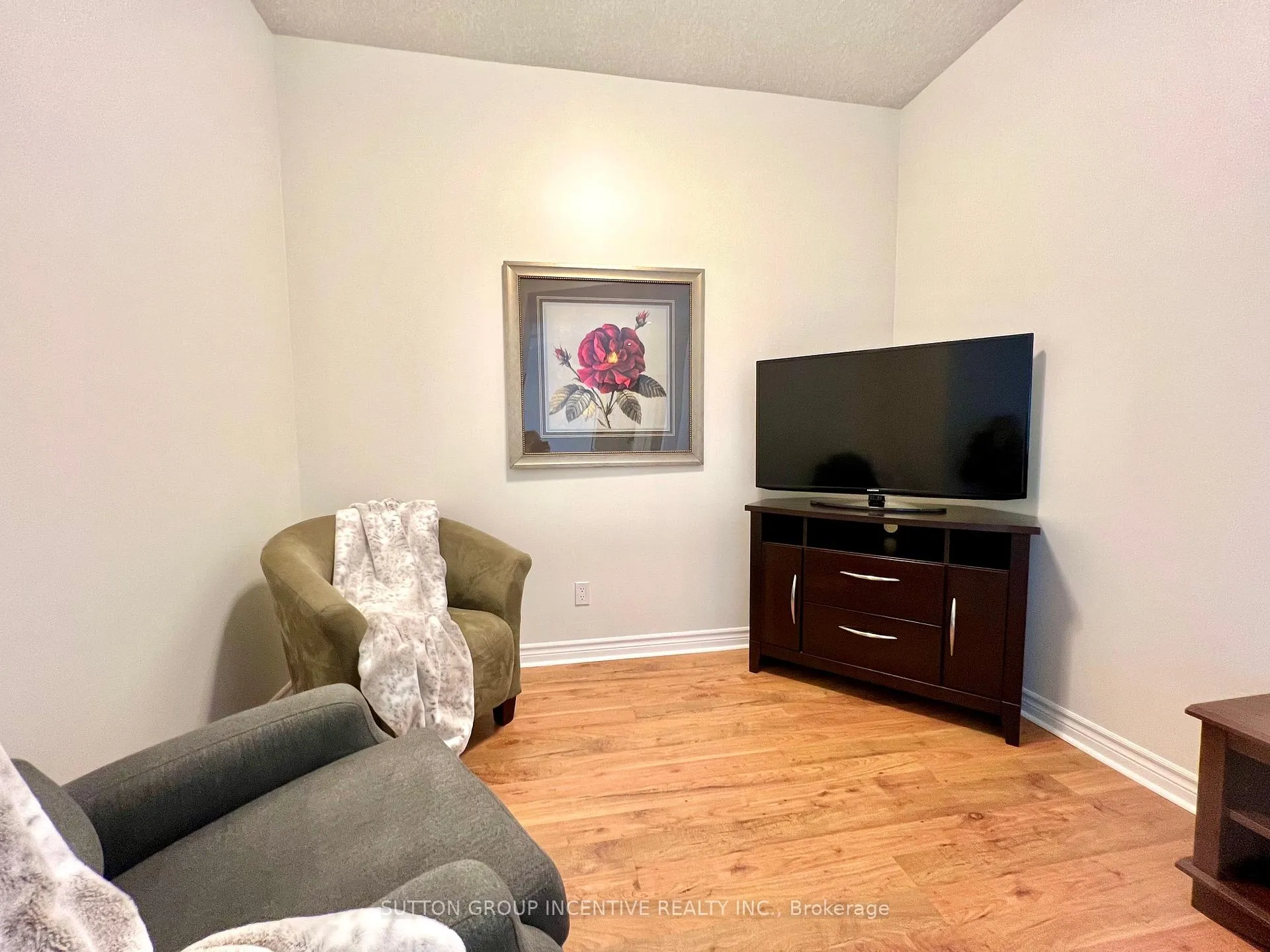 Photo 42 of Unit 1210, 37 Ellen Street, Barrie, City Centre — HOMEH