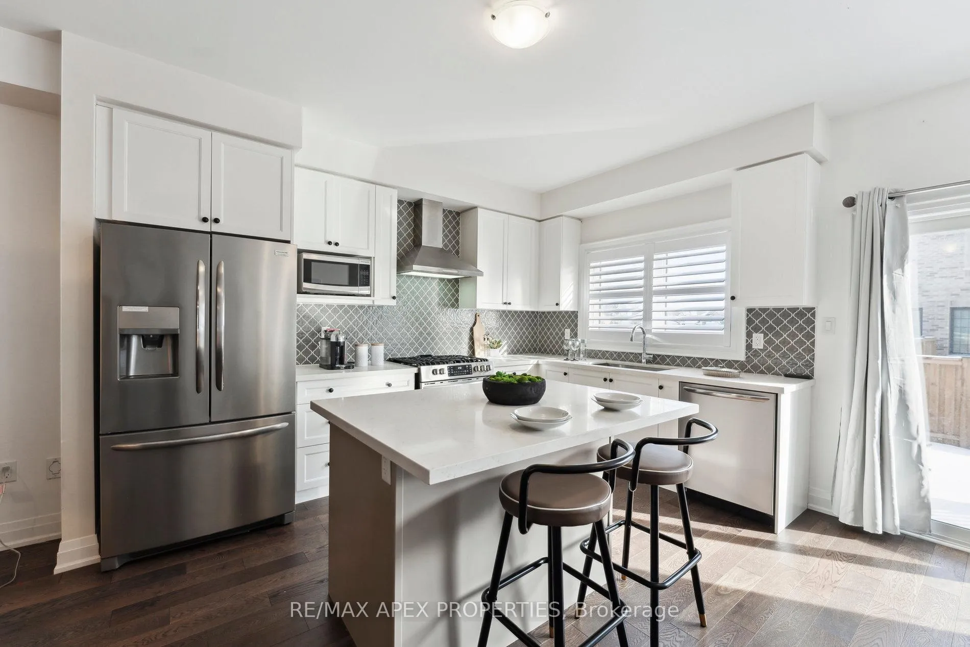 Photo 9 of 4 Lollard Way, Brampton, Bram West — HOMEH