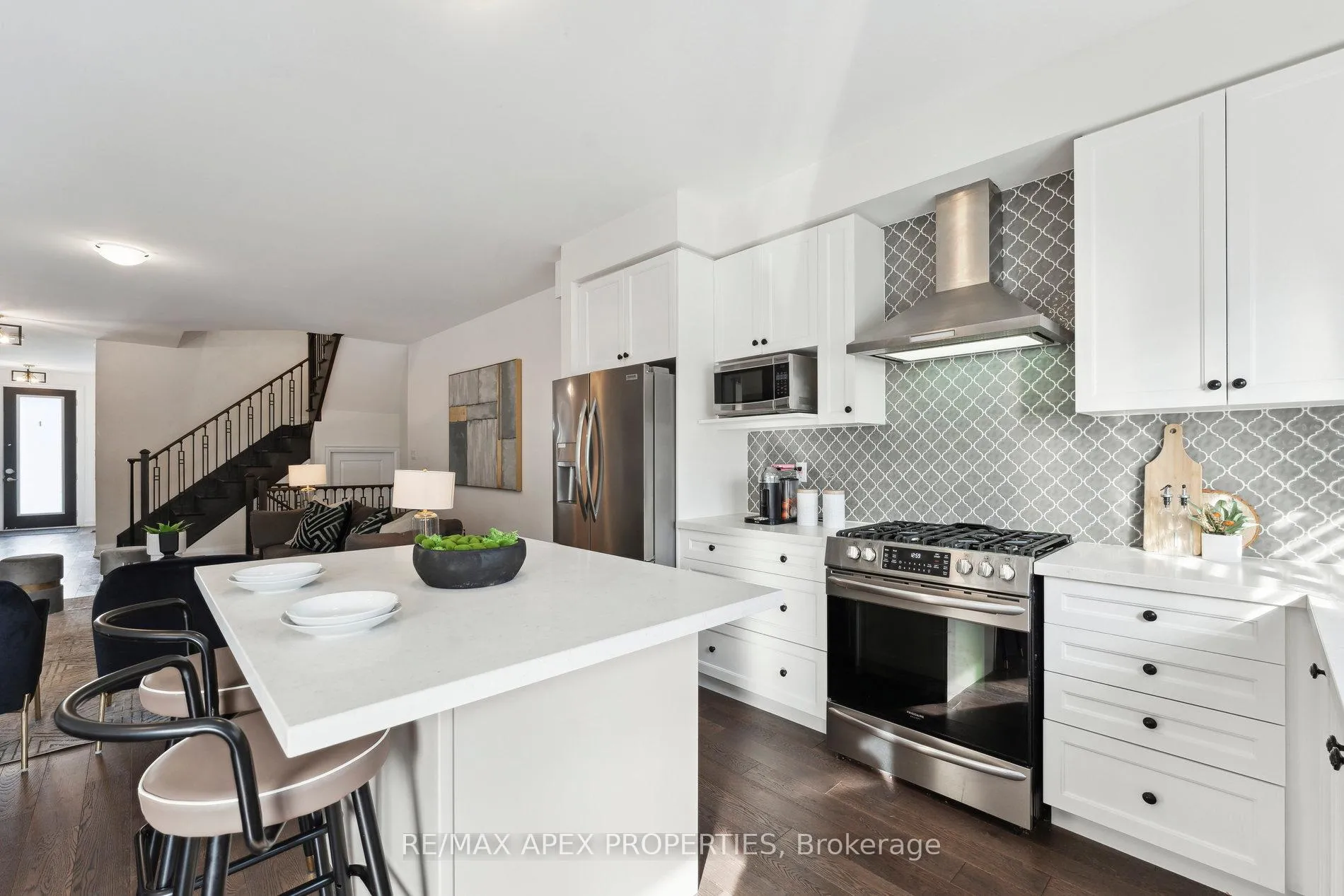 Photo 11 of 4 Lollard Way, Brampton, Bram West — HOMEH