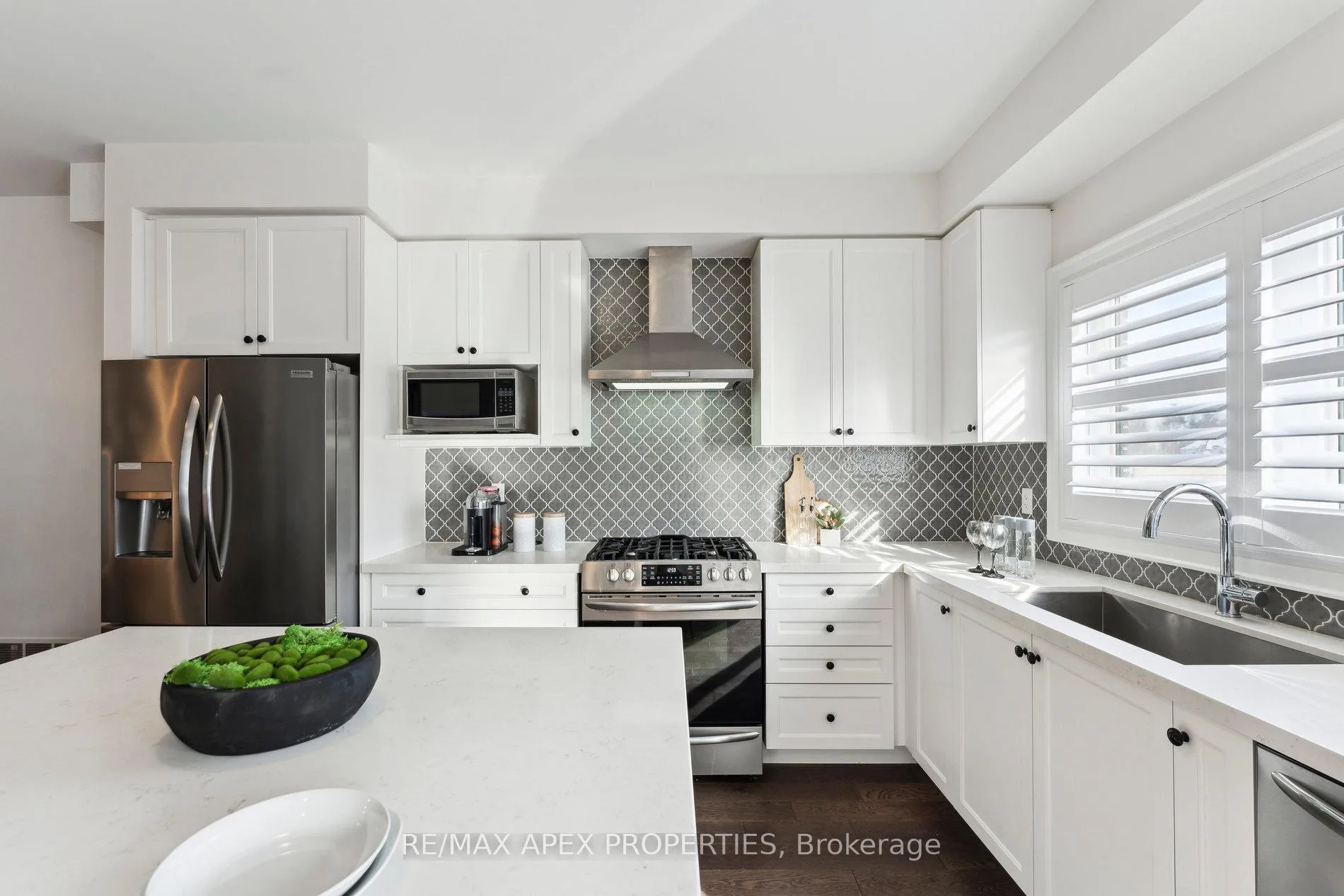 Photo 12 of 4 Lollard Way, Brampton, Bram West — HOMEH