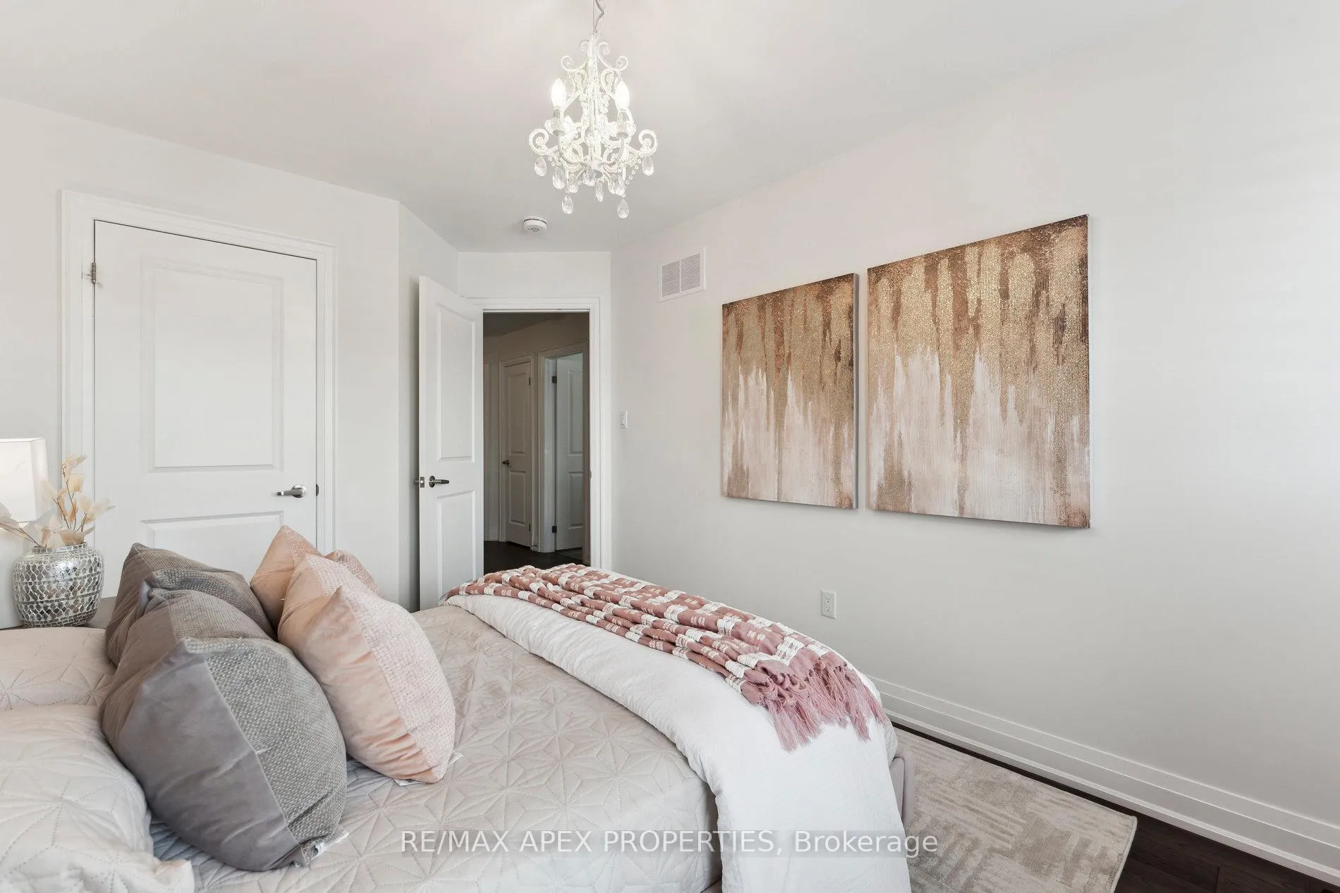 Photo 24 of 4 Lollard Way, Brampton, Bram West — HOMEH