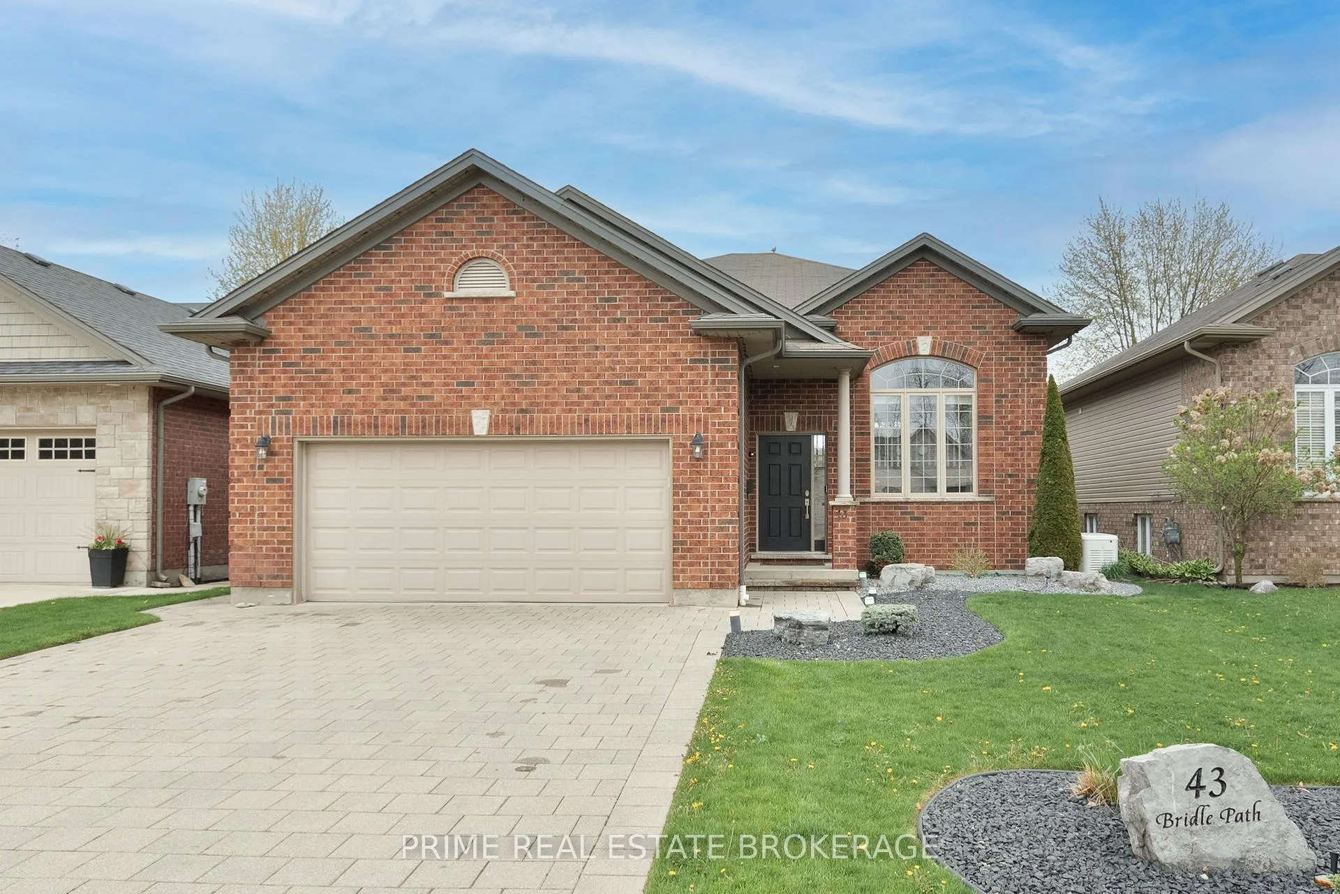 Photo 1 of 43 Bridle Path, Strathroy-Caradoc, SW — HOMEH