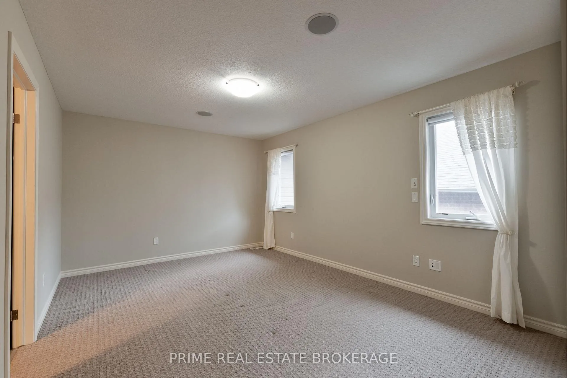 Photo 12 of 43 Bridle Path, Strathroy-Caradoc, SW — HOMEH