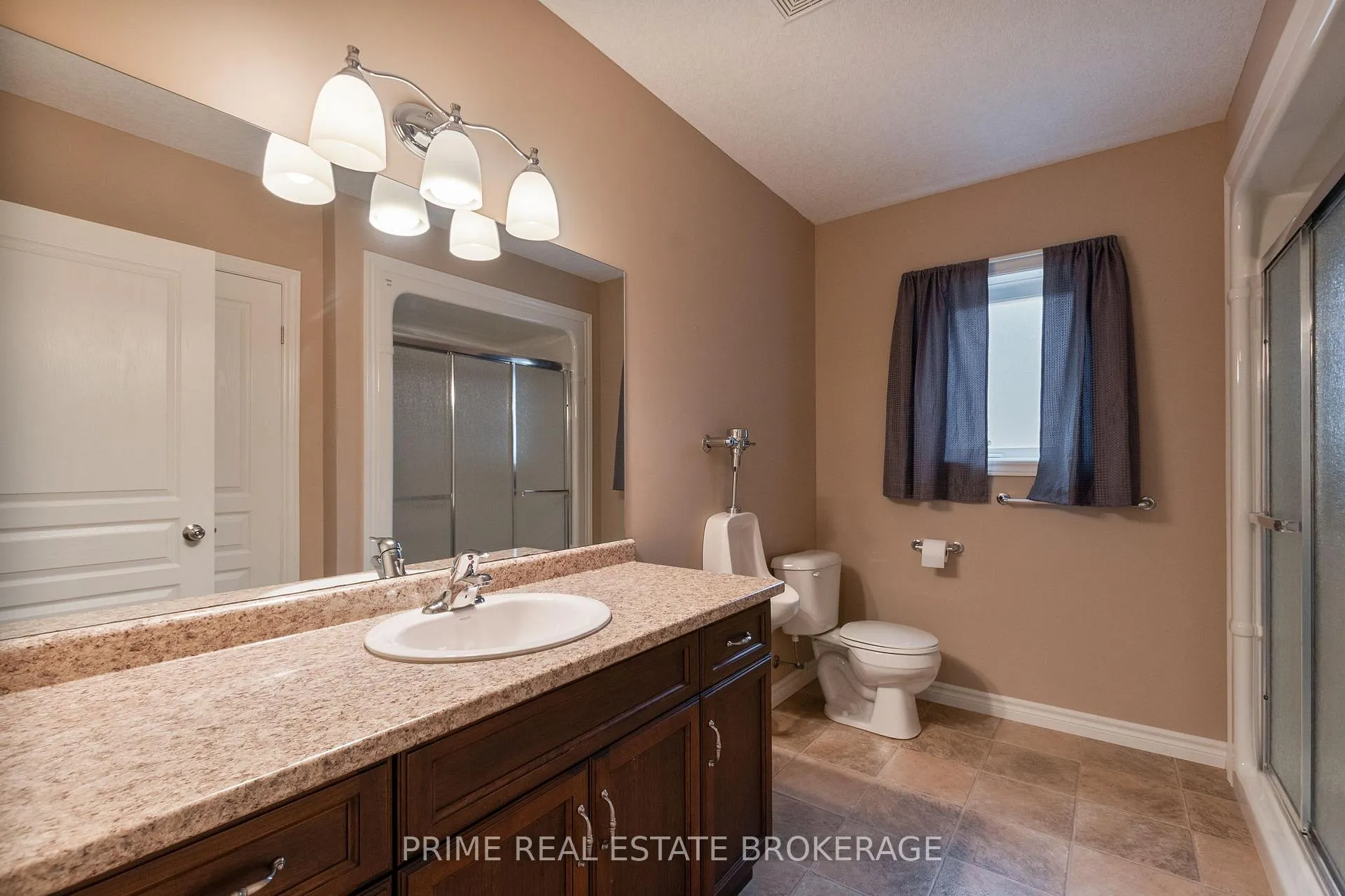 Photo 29 of 43 Bridle Path, Strathroy-Caradoc, SW — HOMEH