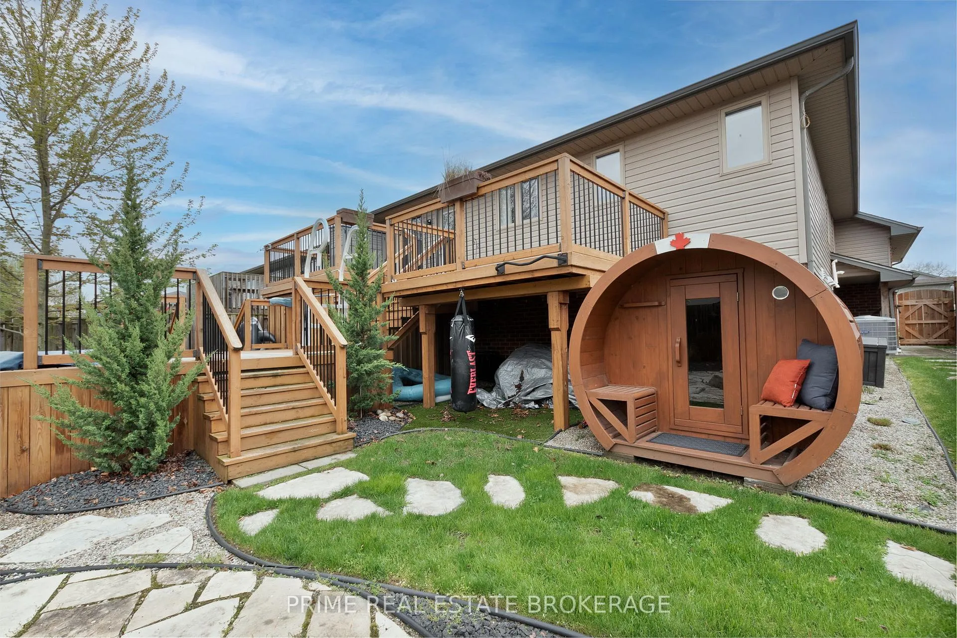 Photo 37 of 43 Bridle Path, Strathroy-Caradoc, SW — HOMEH
