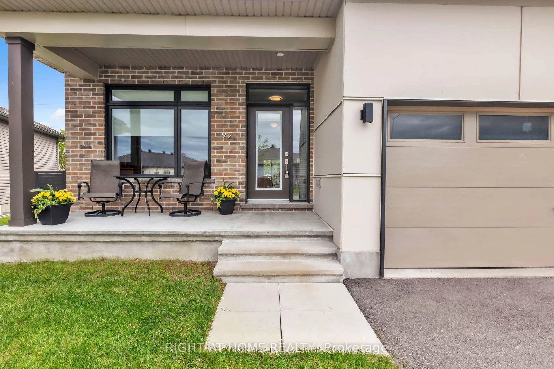 Photo 3 of 92 Tom Gavinski Street, Arnprior — HOMEH