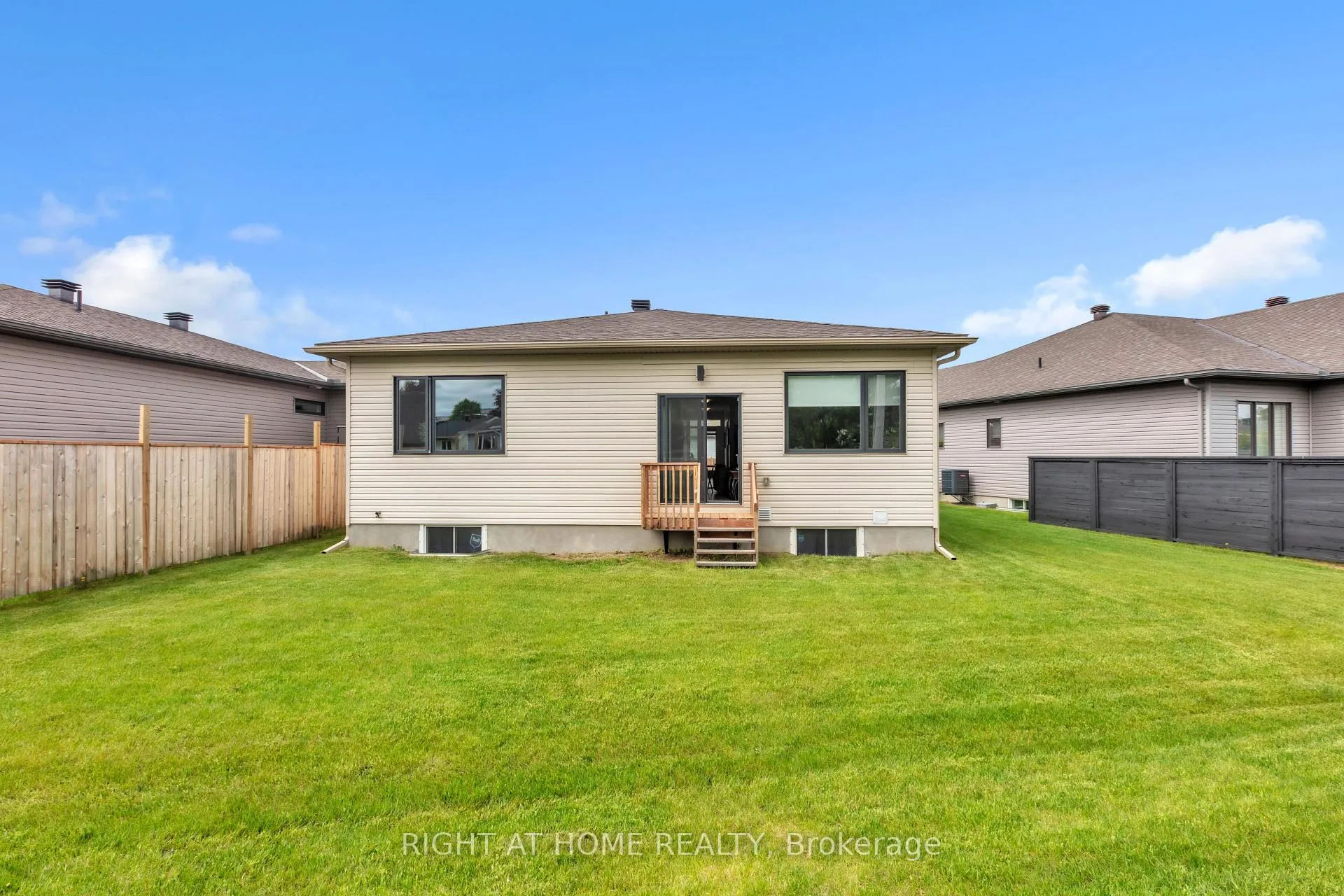 Photo 19 of 92 Tom Gavinski Street, Arnprior — HOMEH