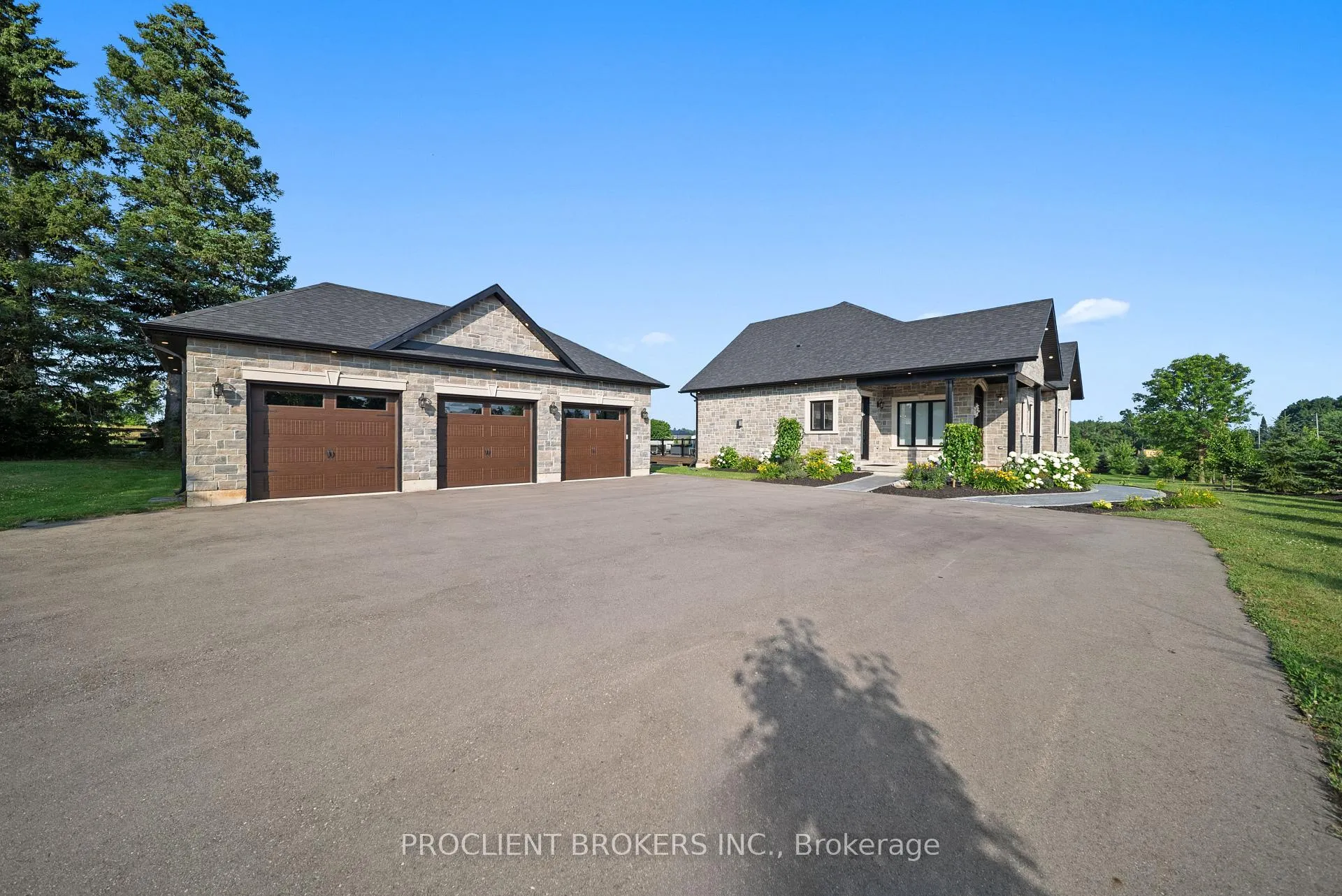 Photo 3 of 10223 Guelph Line, Milton, Rural Milton West — HOMEH