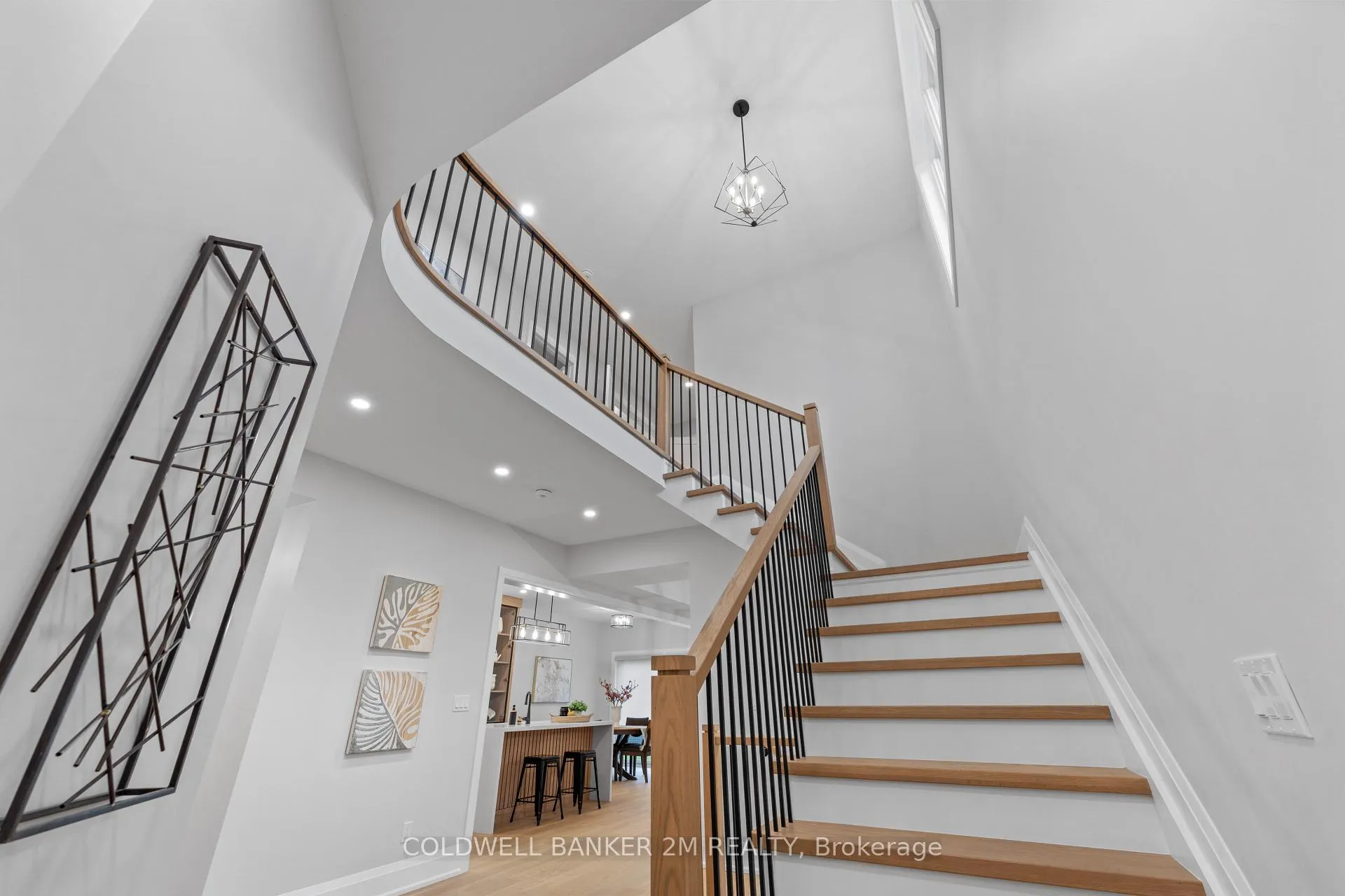 Photo 5 of 48 St. Augustine Drive, Whitby, Brooklin — HOMEH