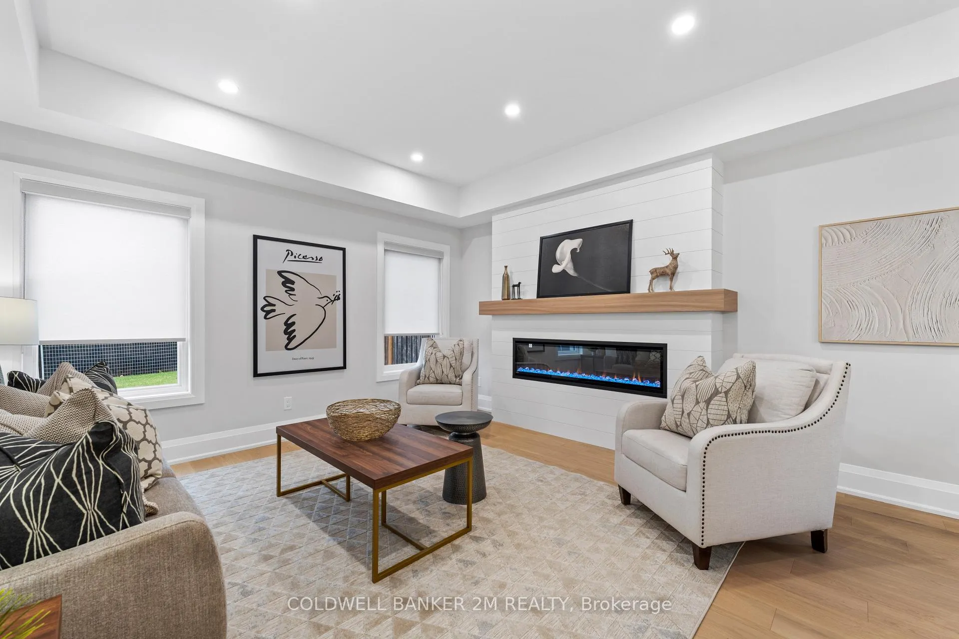 Photo 9 of 48 St. Augustine Drive, Whitby, Brooklin — HOMEH