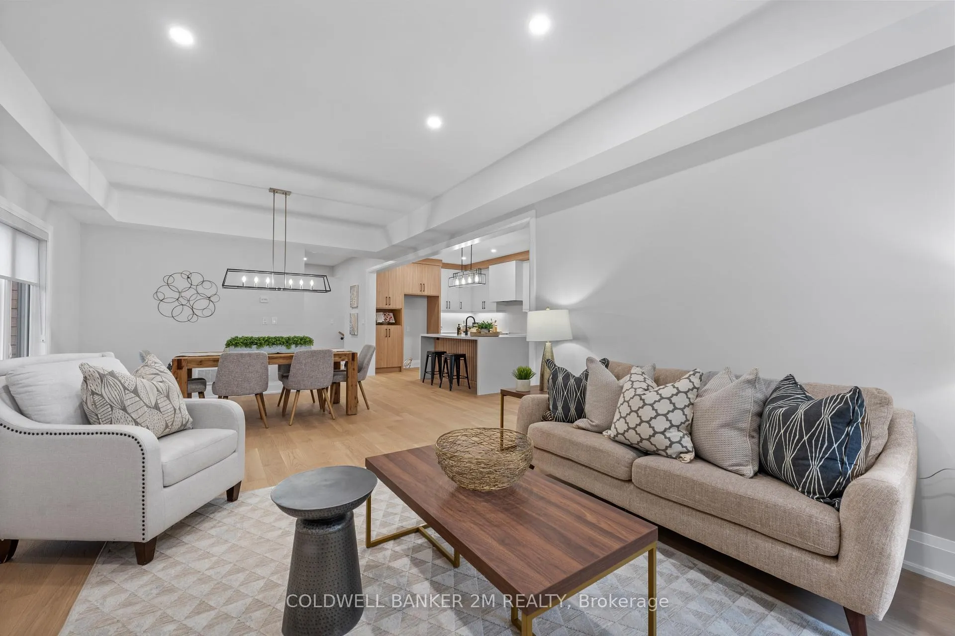 Photo 11 of 48 St. Augustine Drive, Whitby, Brooklin — HOMEH