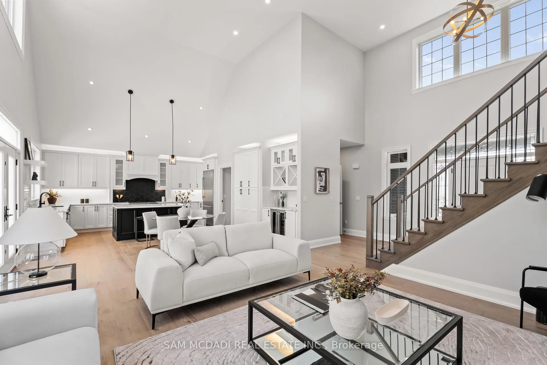 Photo 10 of 46 Charles Tilley Crescent, Clarington, Rural Clarington — HOMEH