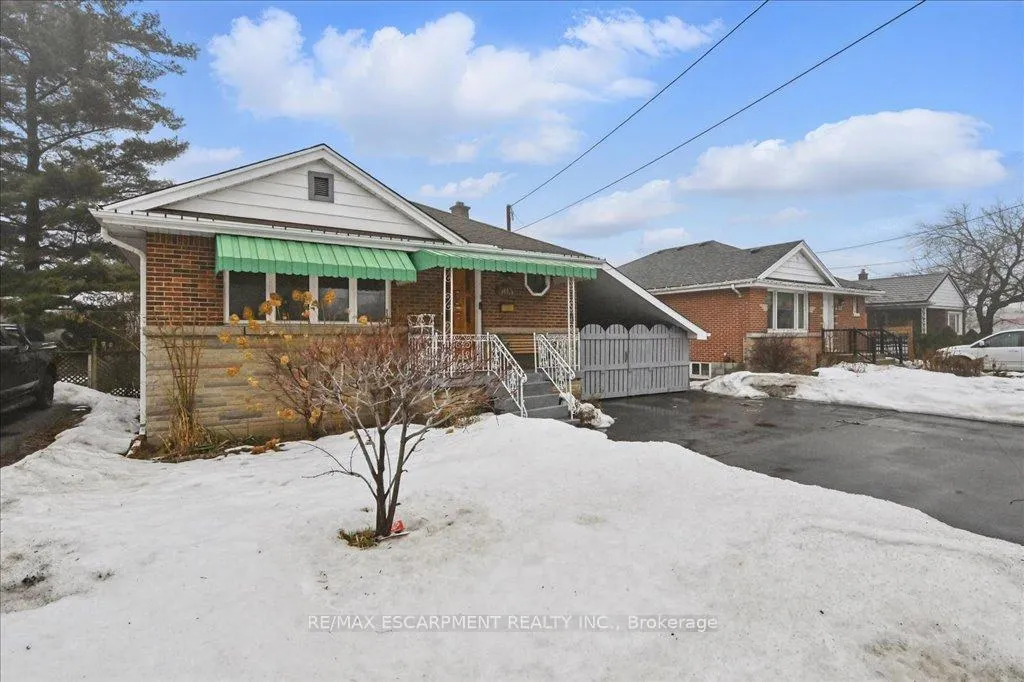 Photo 3 of 503 Upper Gage Avenue, Hamilton, Sunninghill — HOMEH