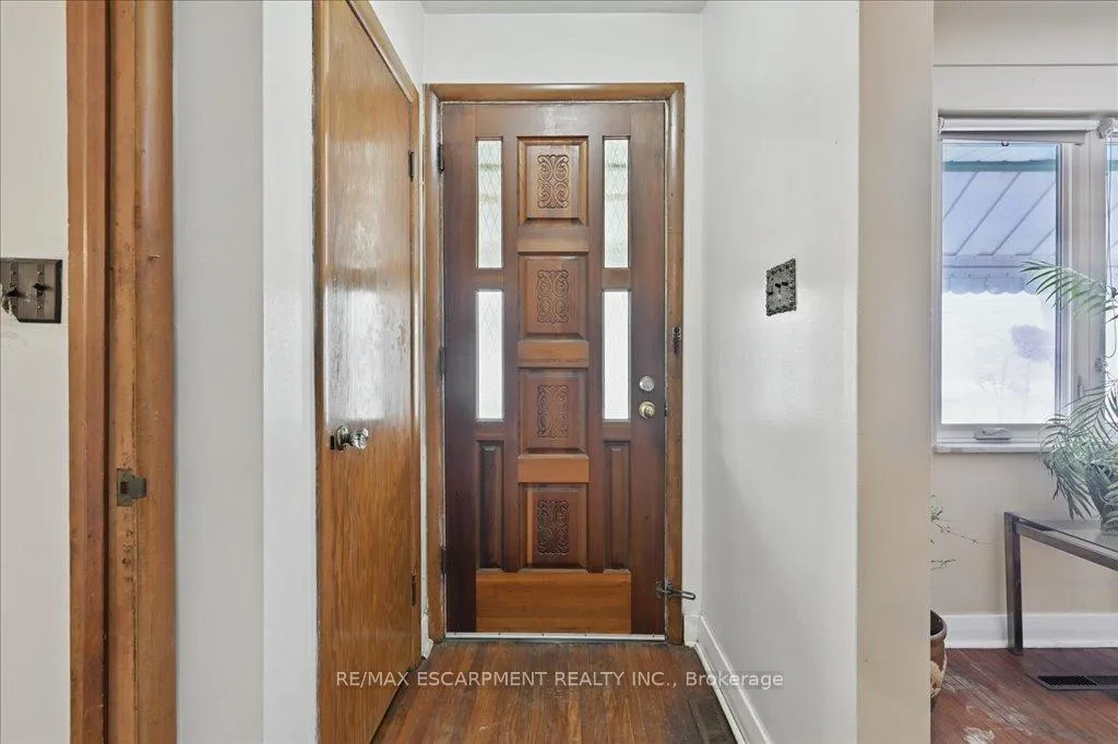 Photo 5 of 503 Upper Gage Avenue, Hamilton, Sunninghill — HOMEH