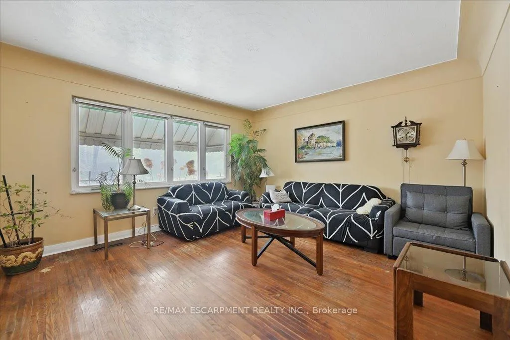 Photo 7 of 503 Upper Gage Avenue, Hamilton, Sunninghill — HOMEH
