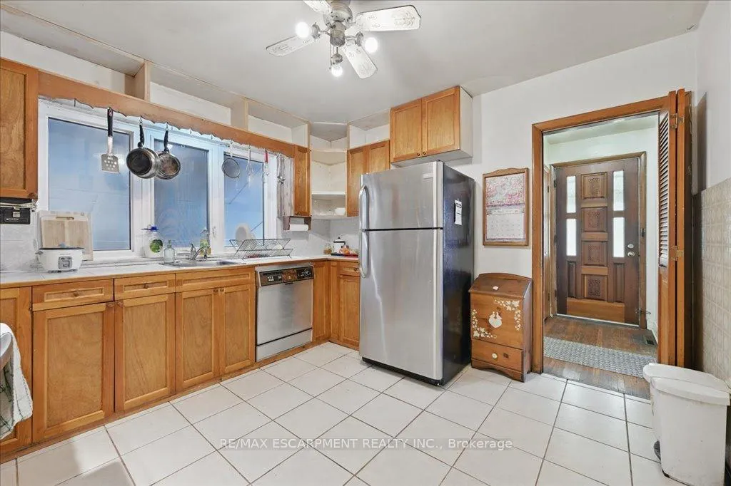 Photo 9 of 503 Upper Gage Avenue, Hamilton, Sunninghill — HOMEH