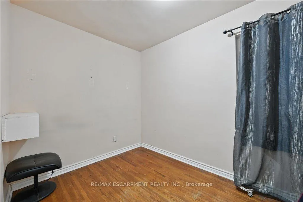 Photo 18 of 503 Upper Gage Avenue, Hamilton, Sunninghill — HOMEH