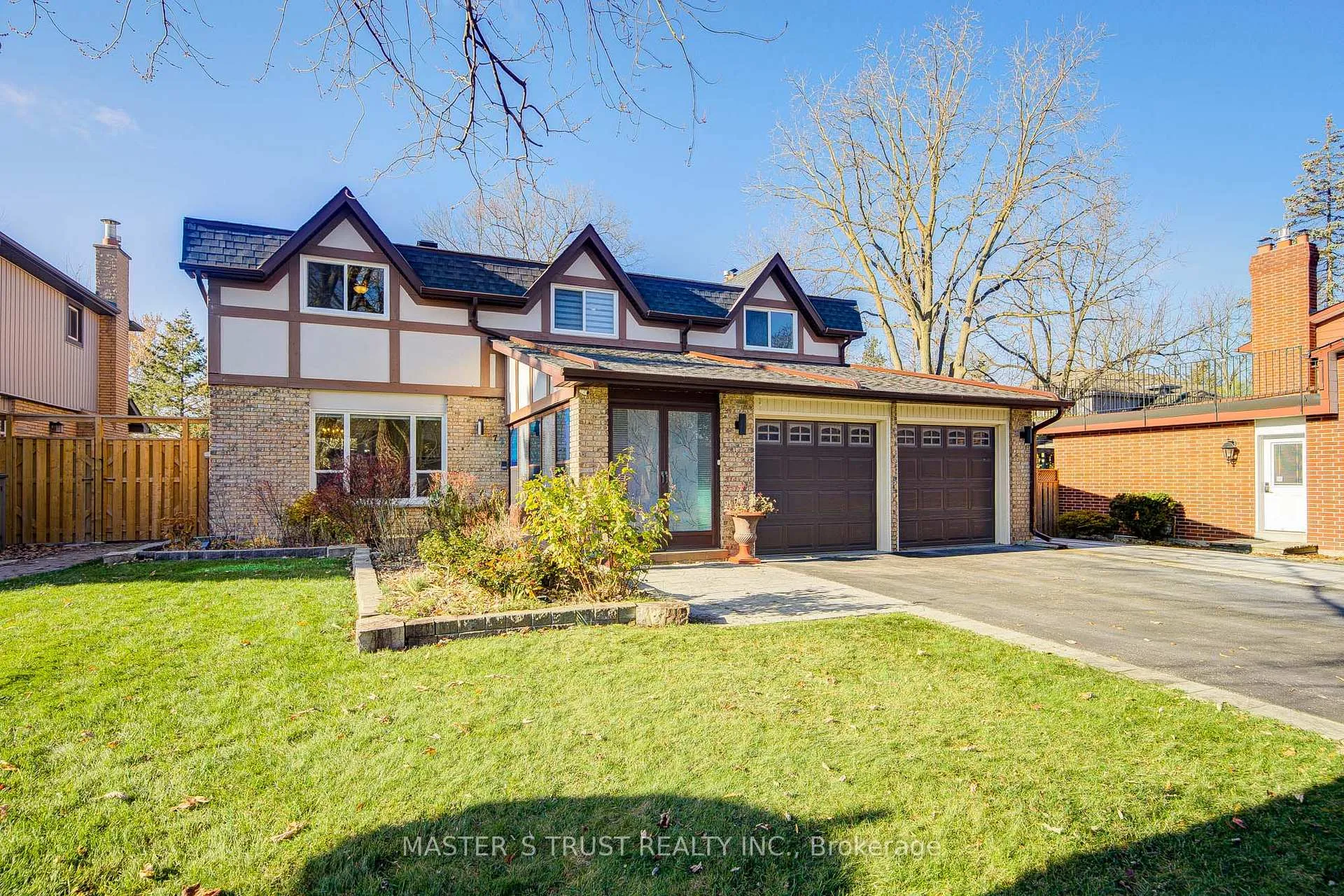 Photo 2 of 72 Rose Way, Markham, Markham Village — HOMEH